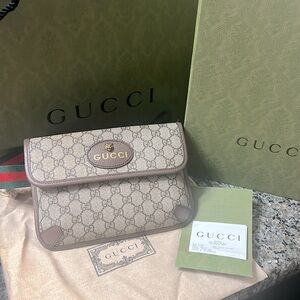 Gucci GG Supreme Belt Bag